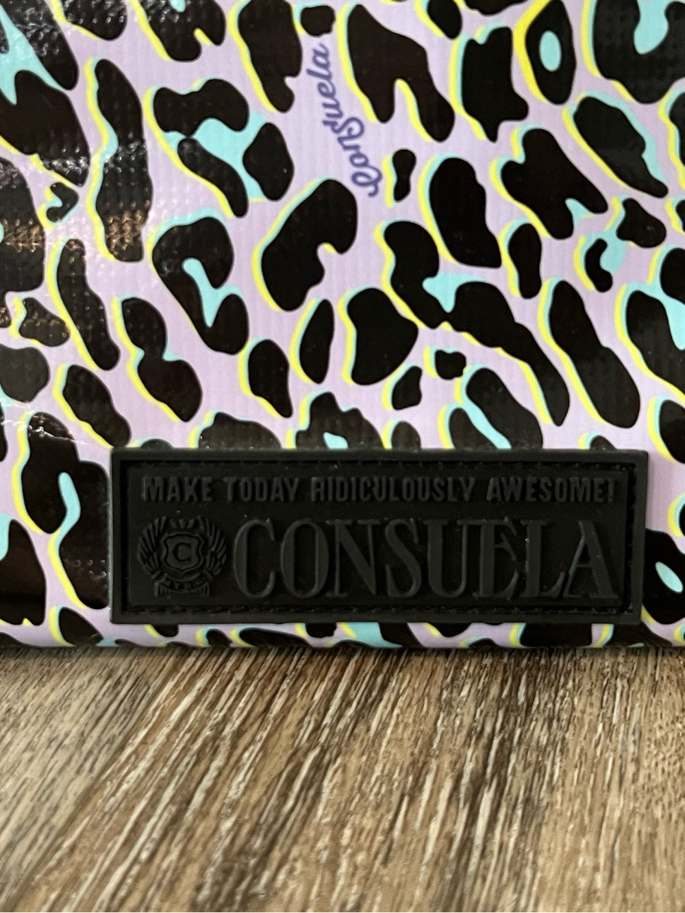 Consuela Big Breezy Tote Dee Dee Leopard Print Multicolor Bag - Picture 6 of 9